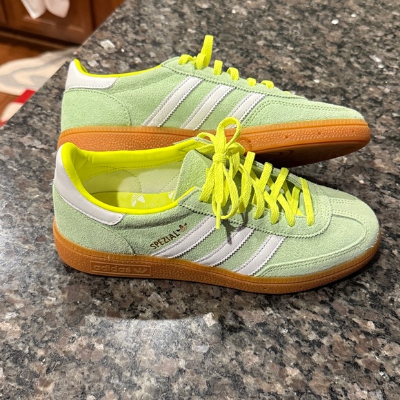 New adidas Handball Spezial Green Neon Yellow Suede - Picture 9 of 12